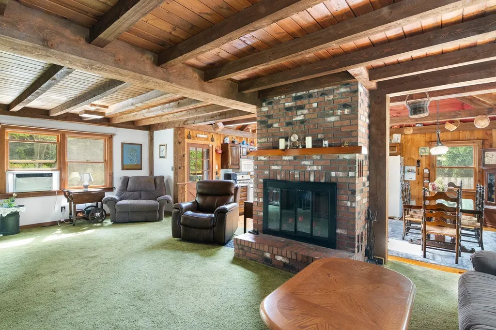 49 Oles Drive Guilford VT 05301