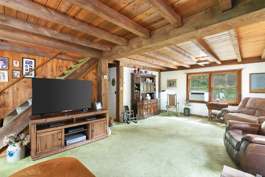 49 Oles Drive Guilford VT 05301
