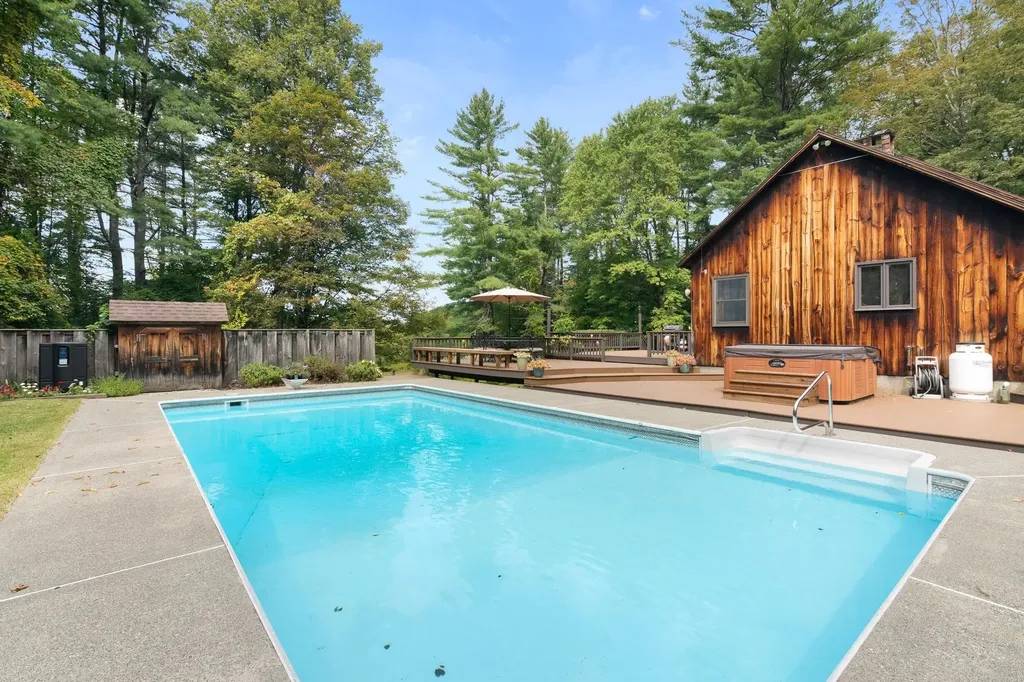 49 Oles Drive Guilford VT 05301