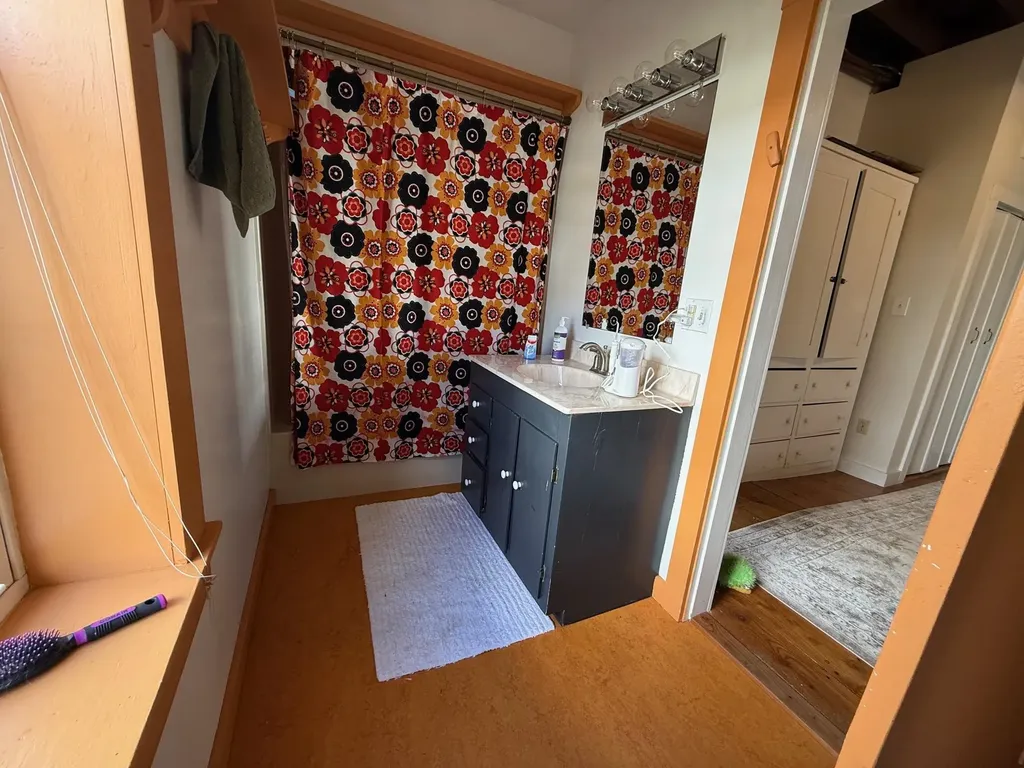 374 Corinth-topsham Road Topsham VT 05076