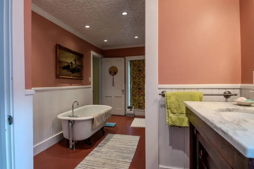374 Corinth-topsham Road Topsham VT 05076