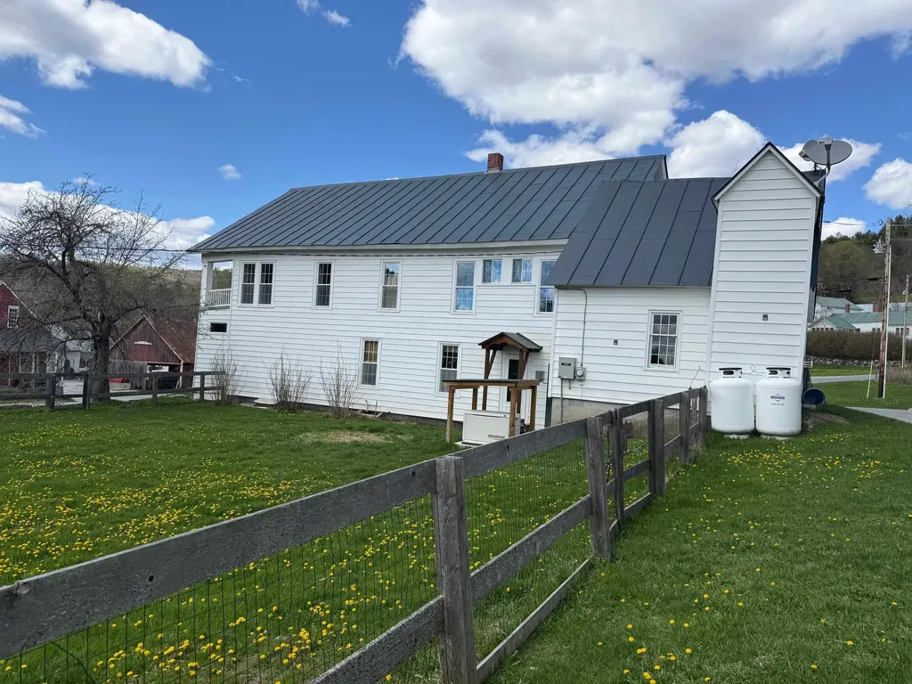 374 Corinth-topsham Road Topsham VT 05076