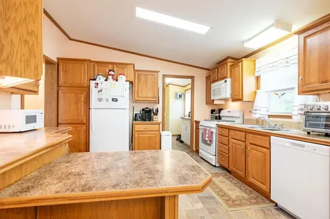 40 Ivy Lane Farmington NH 03835