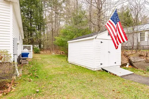 40 Ivy Lane Farmington NH 03835