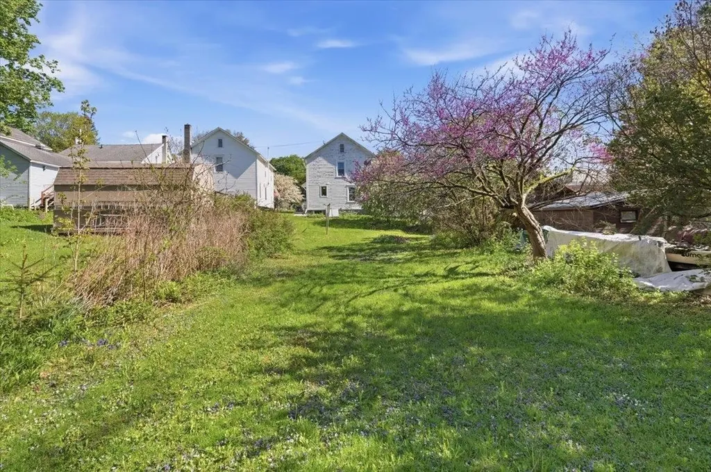 8 West Street Bennington VT 05257