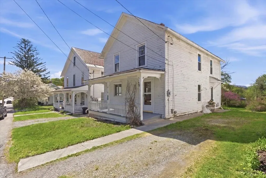 8 West Street Bennington VT 05257