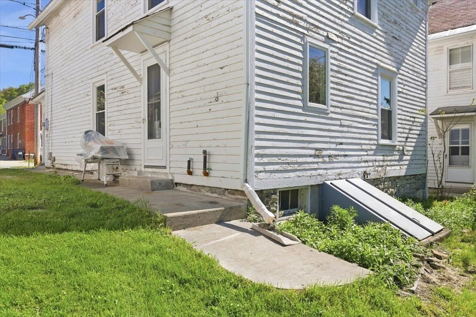 8 West Street Bennington VT 05257