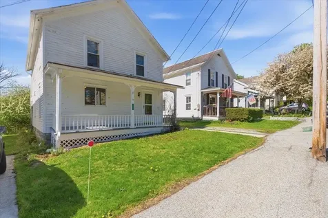 8 West Street Bennington VT 05257