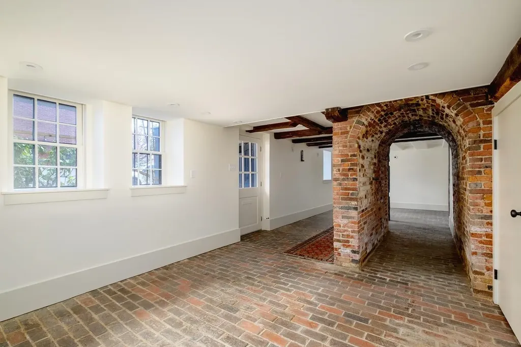 114 Mechanic Street Portsmouth NH 03801