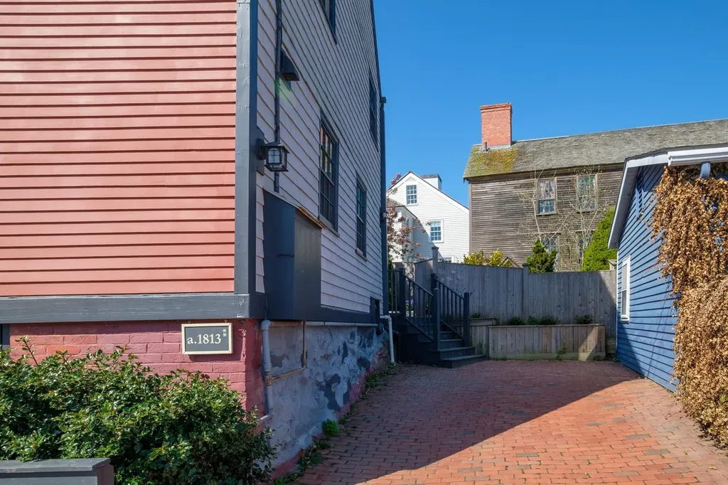 114 Mechanic Street Portsmouth NH 03801
