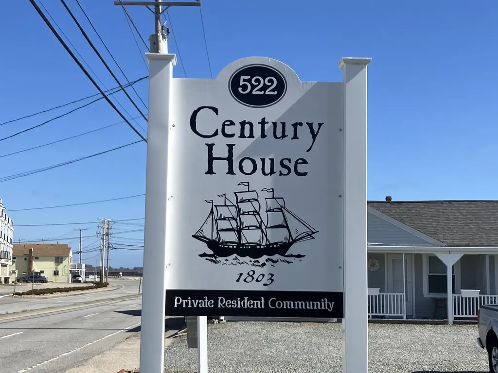 522 Ocean Boulevard Hampton NH 03842