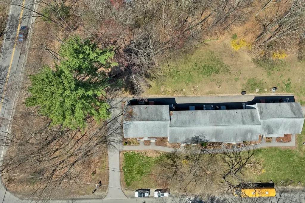 52 Boulder Drive Londonderry NH 03053