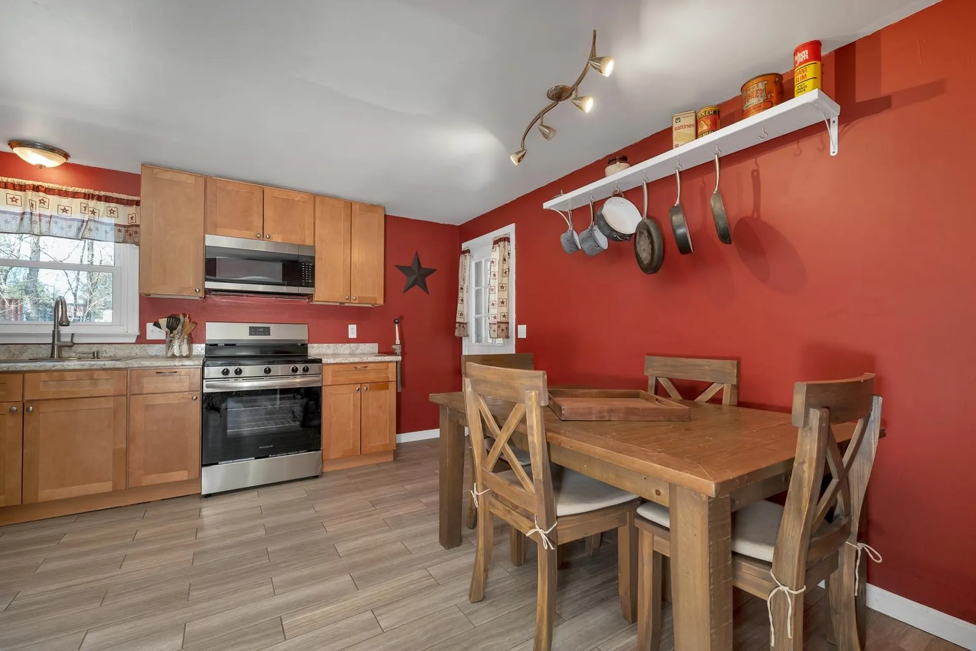 52 Boulder Drive Londonderry NH 03053