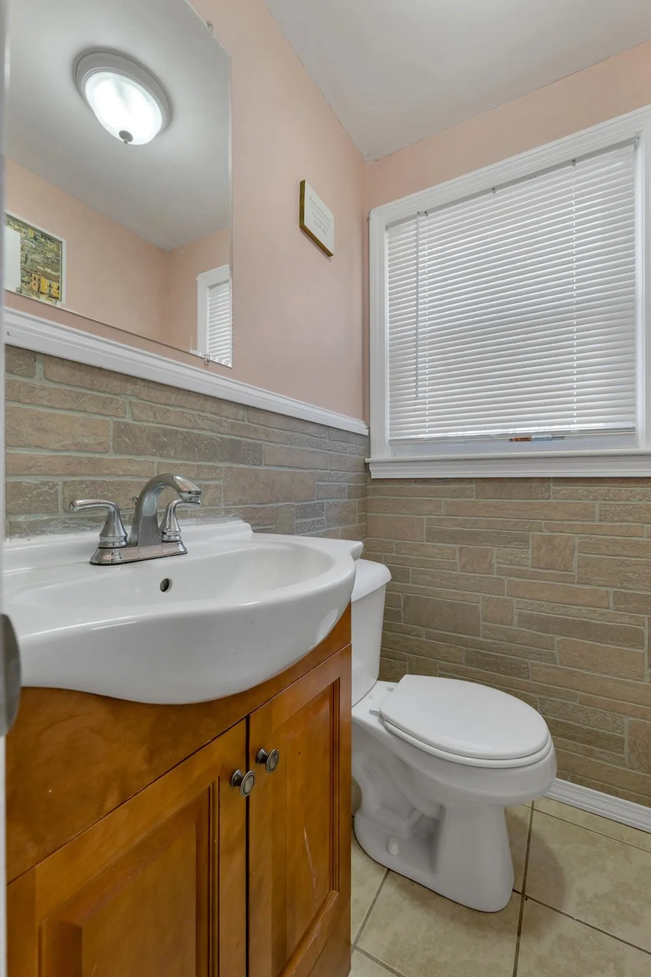 52 Boulder Drive Londonderry NH 03053