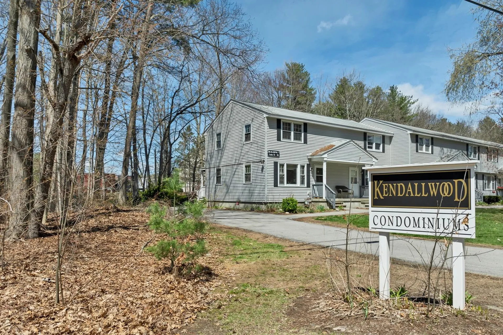 52 Boulder Drive Londonderry NH 03053