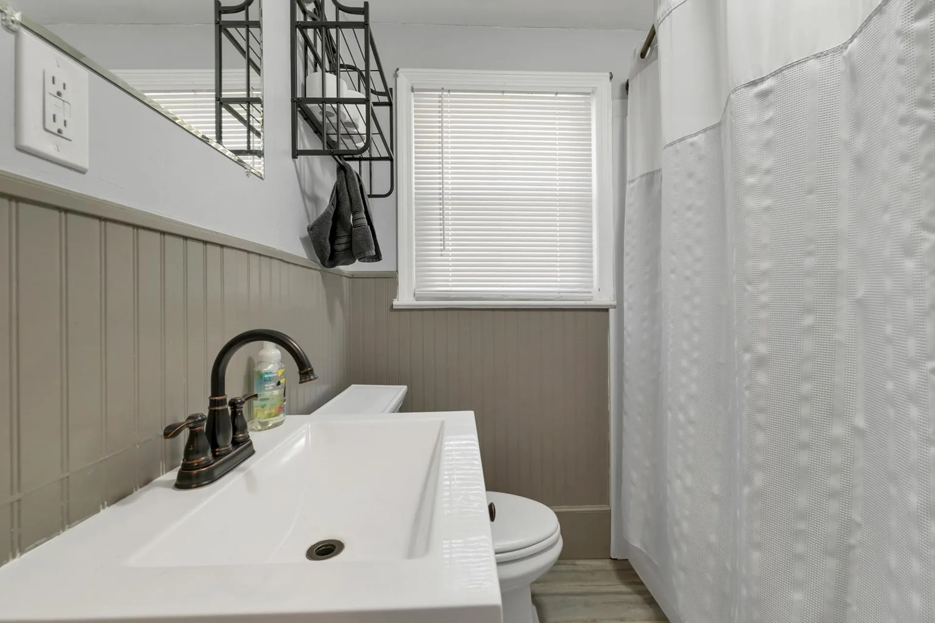 52 Boulder Drive Londonderry NH 03053