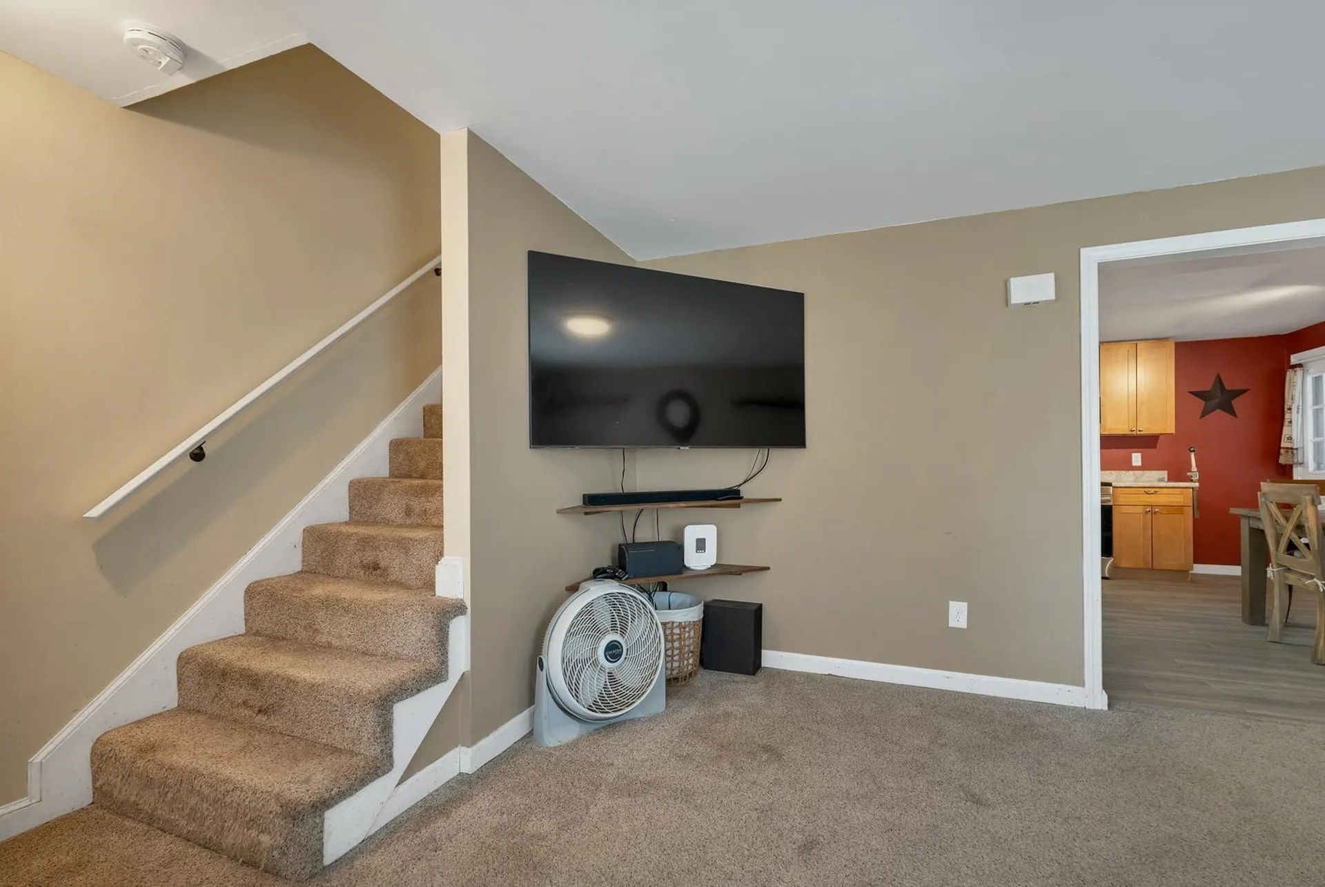 52 Boulder Drive Londonderry NH 03053