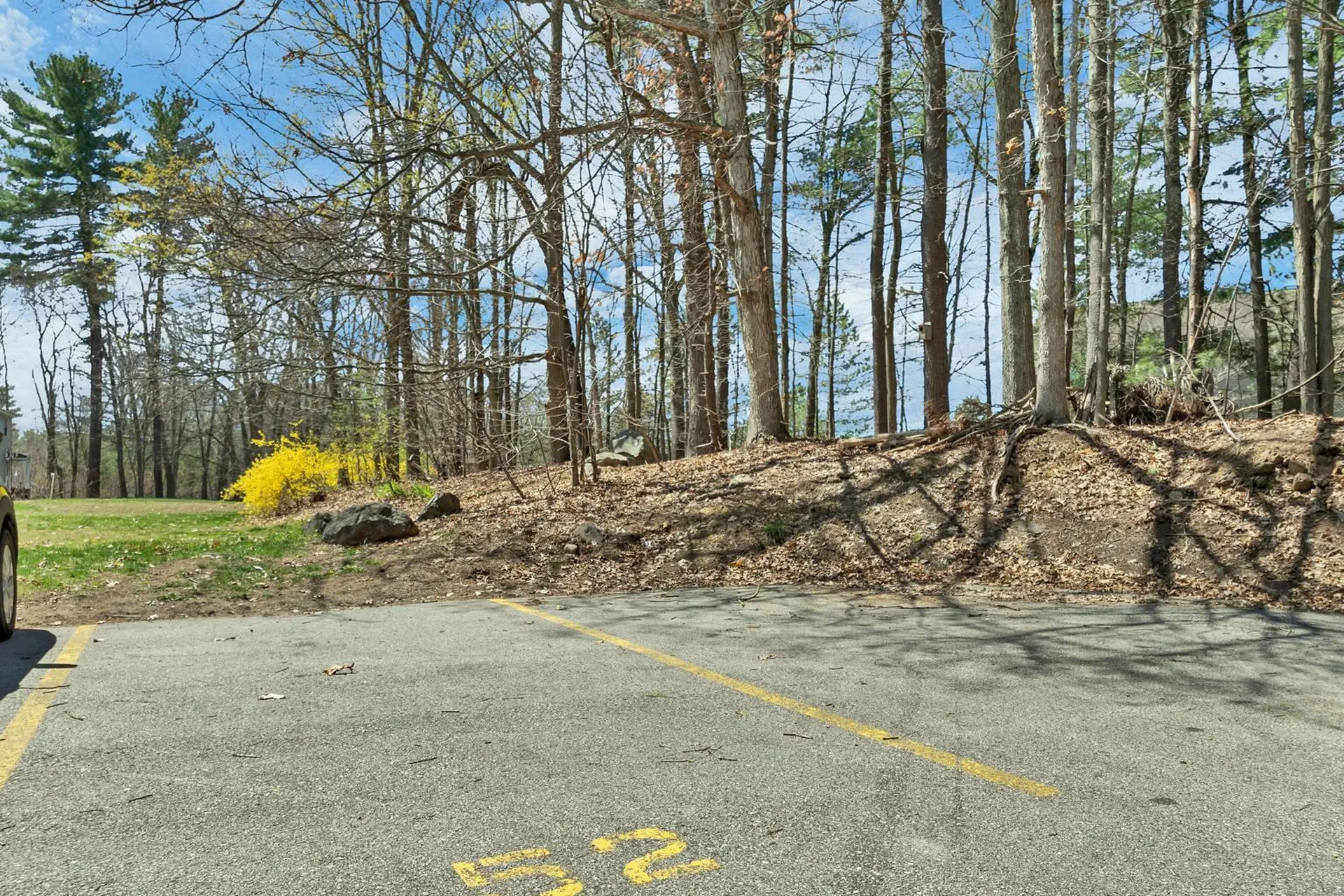52 Boulder Drive Londonderry NH 03053