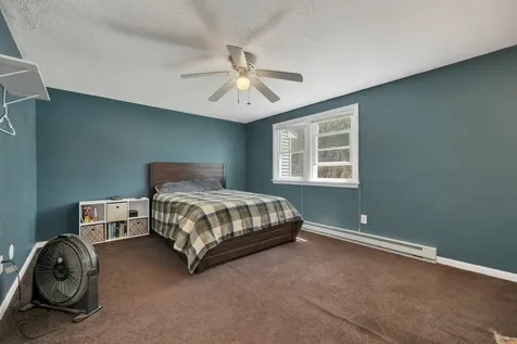 52 Boulder Drive Londonderry NH 03053
