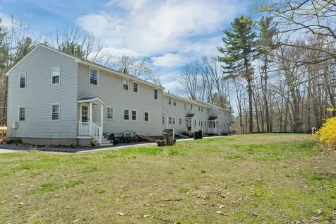 52 Boulder Drive Londonderry NH 03053