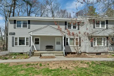 52 Boulder Drive Londonderry NH 03053