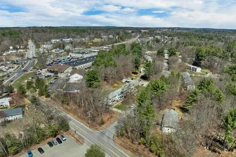 52 Boulder Drive Londonderry NH 03053