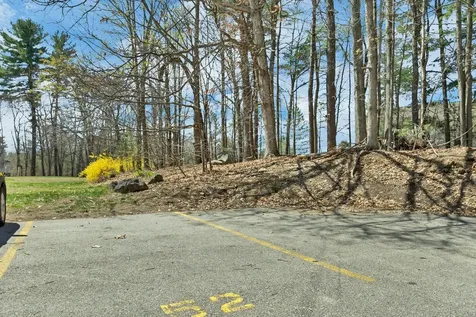 52 Boulder Drive Londonderry NH 03053
