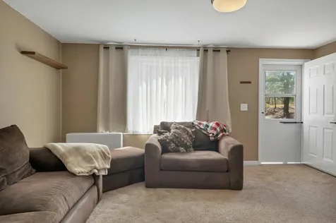 52 Boulder Drive Londonderry NH 03053
