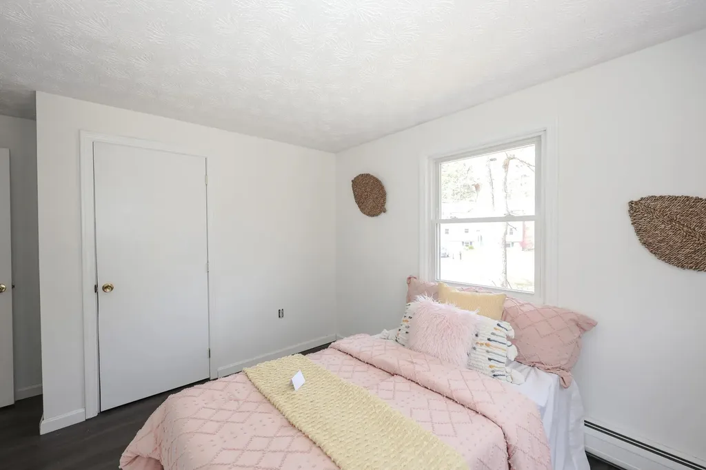 6 Shady Lane Londonderry NH 03053