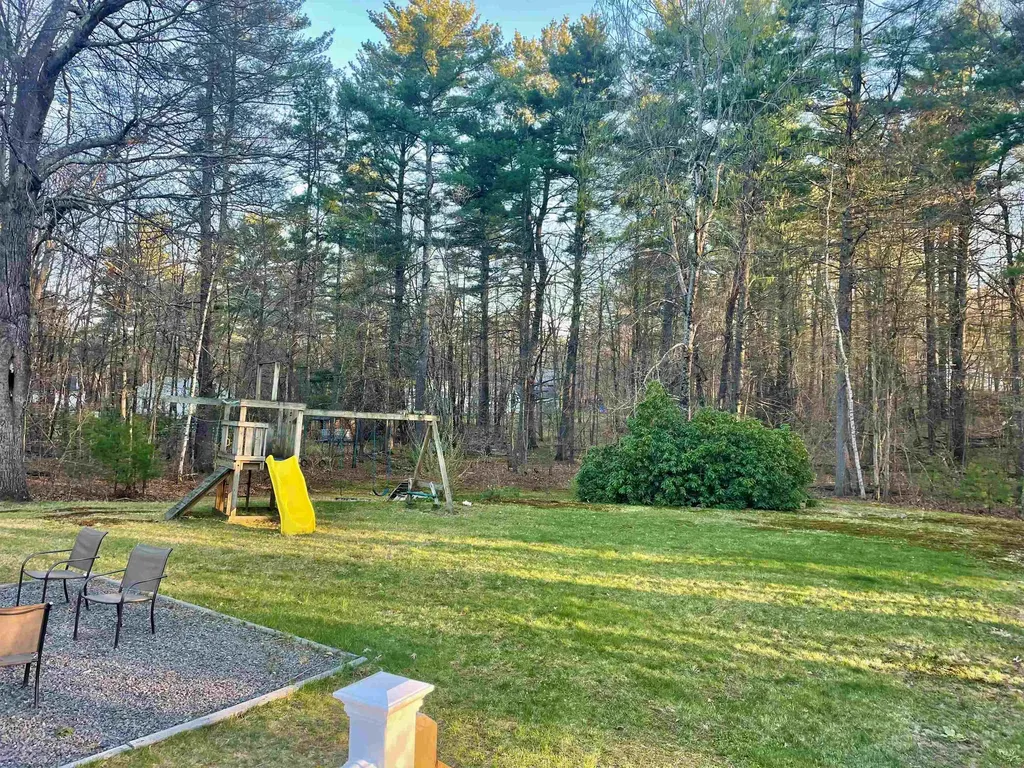 6 Shady Lane Londonderry NH 03053