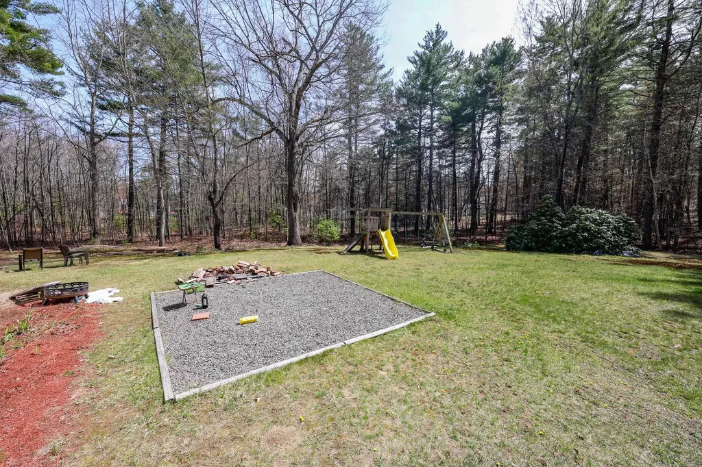 6 Shady Lane Londonderry NH 03053