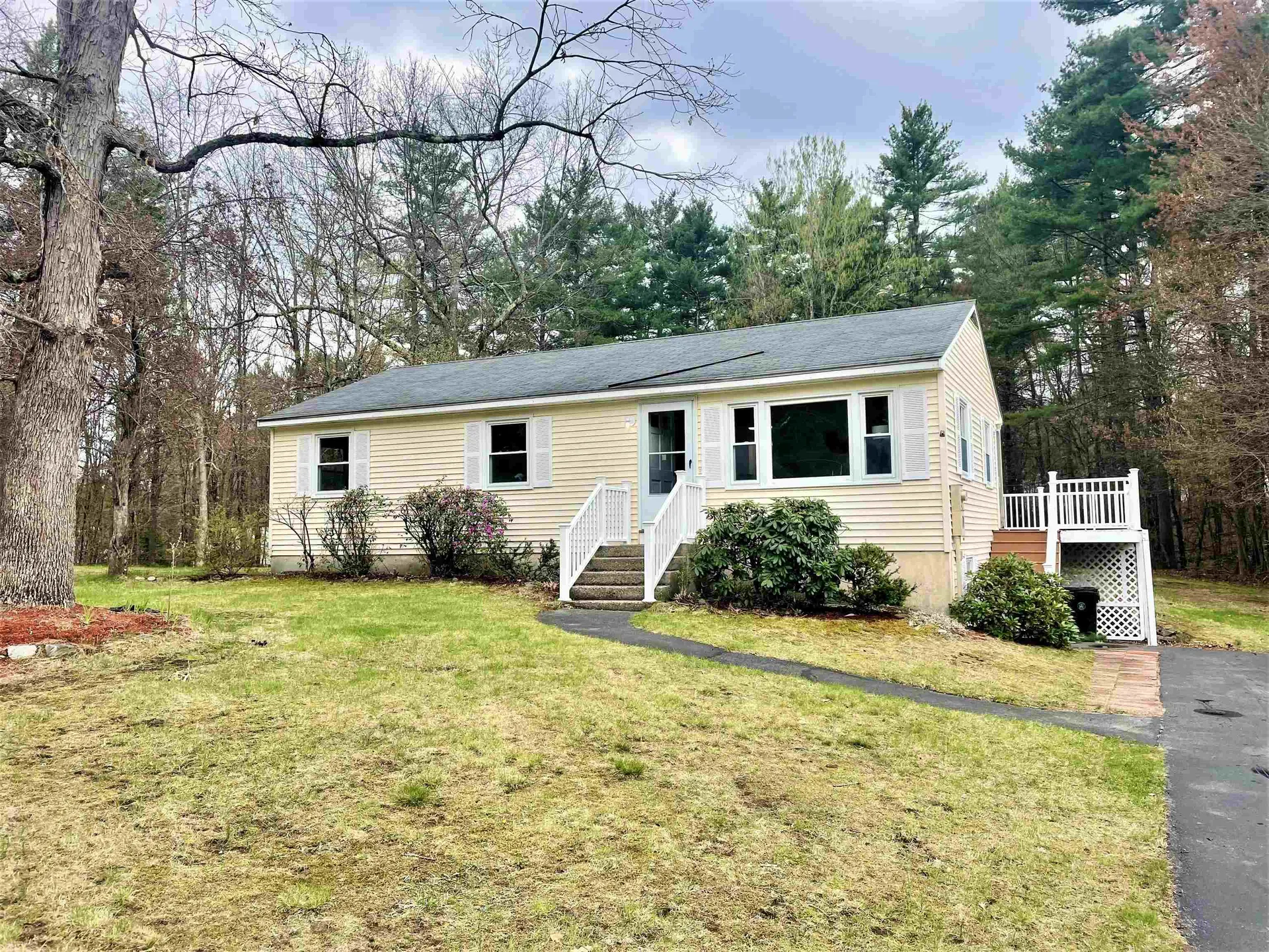 6 Shady Lane Londonderry NH 03053