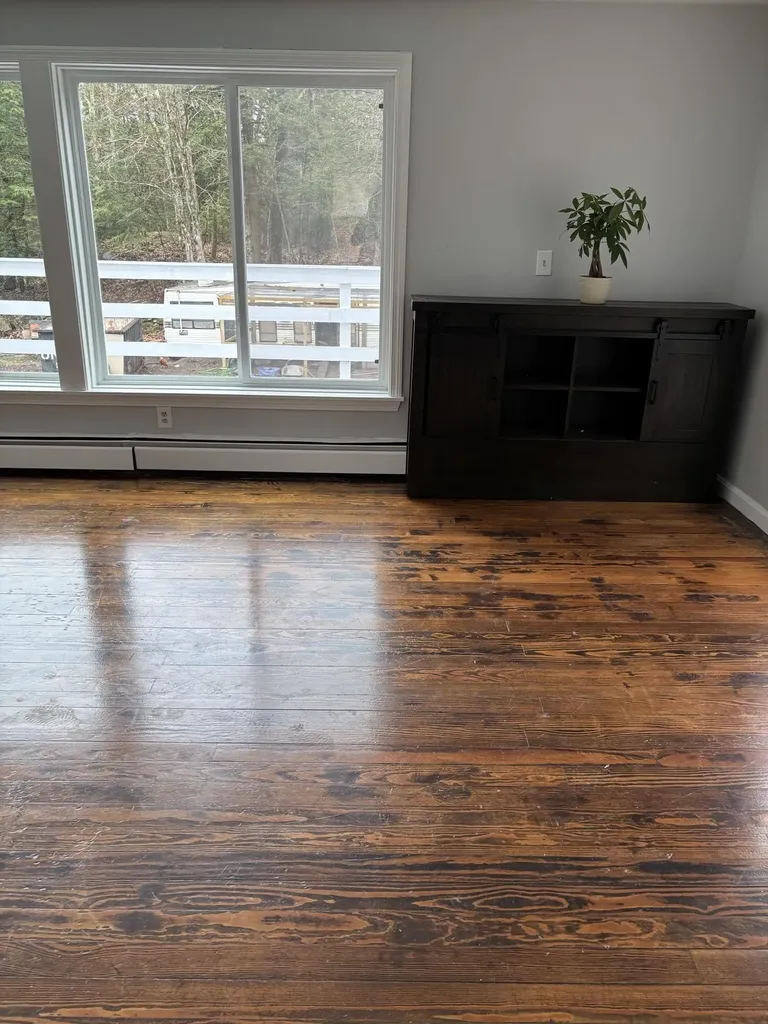 65 Greenleaf Road Sharon NH 03458