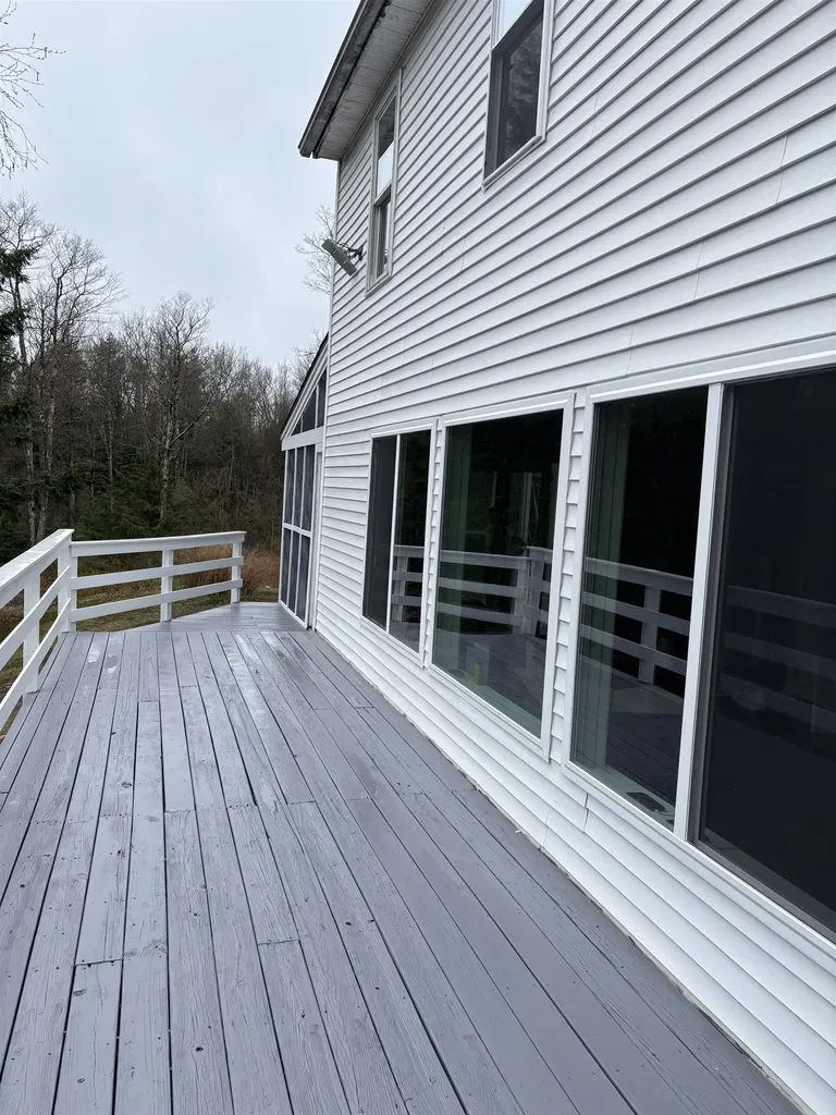 65 Greenleaf Road Sharon NH 03458
