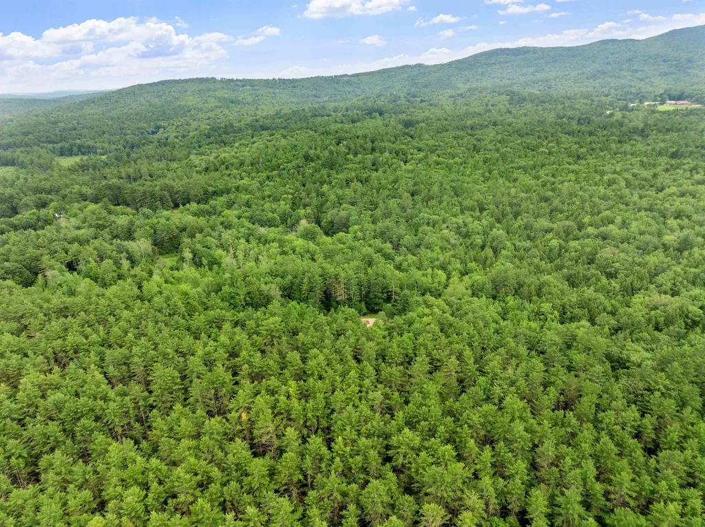 68 Gulf Road Greenfield NH 03047