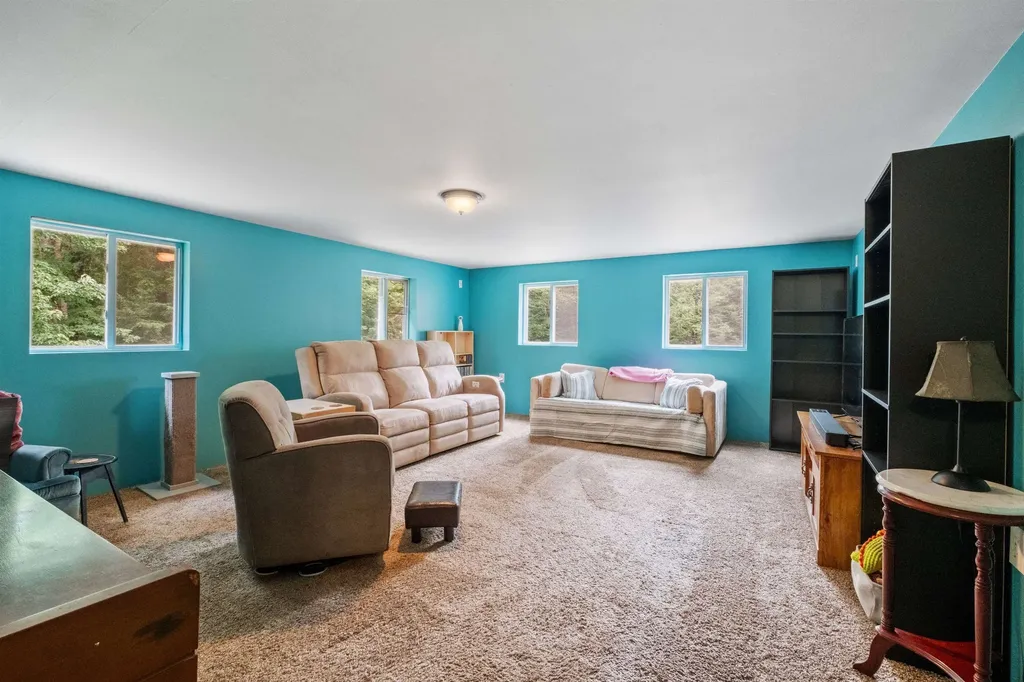 68 Gulf Road Greenfield NH 03047