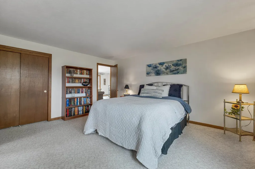12 Fitzpatrick Circle Nashua NH 03063