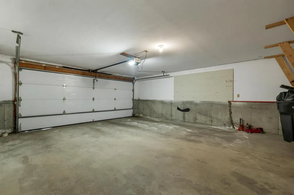 12 Fitzpatrick Circle Nashua NH 03063