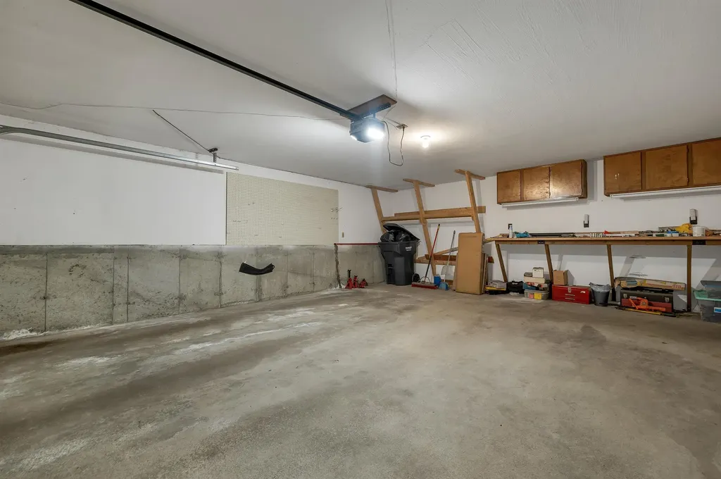 12 Fitzpatrick Circle Nashua NH 03063