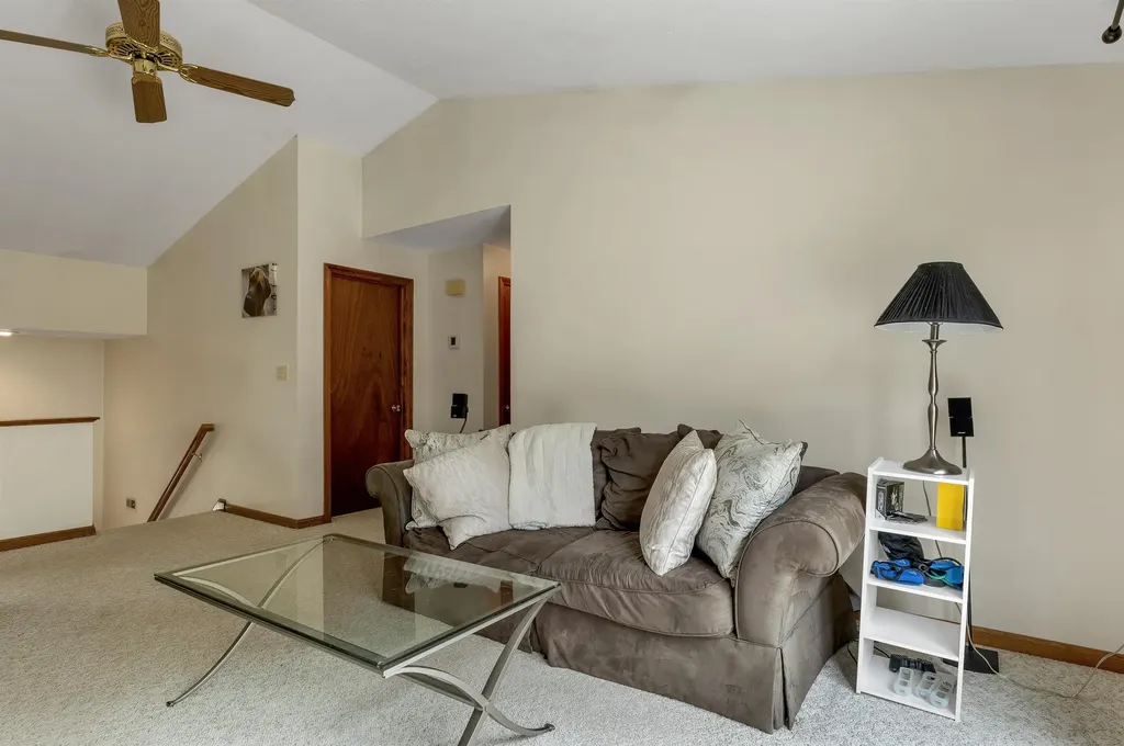 12 Fitzpatrick Circle Nashua NH 03063