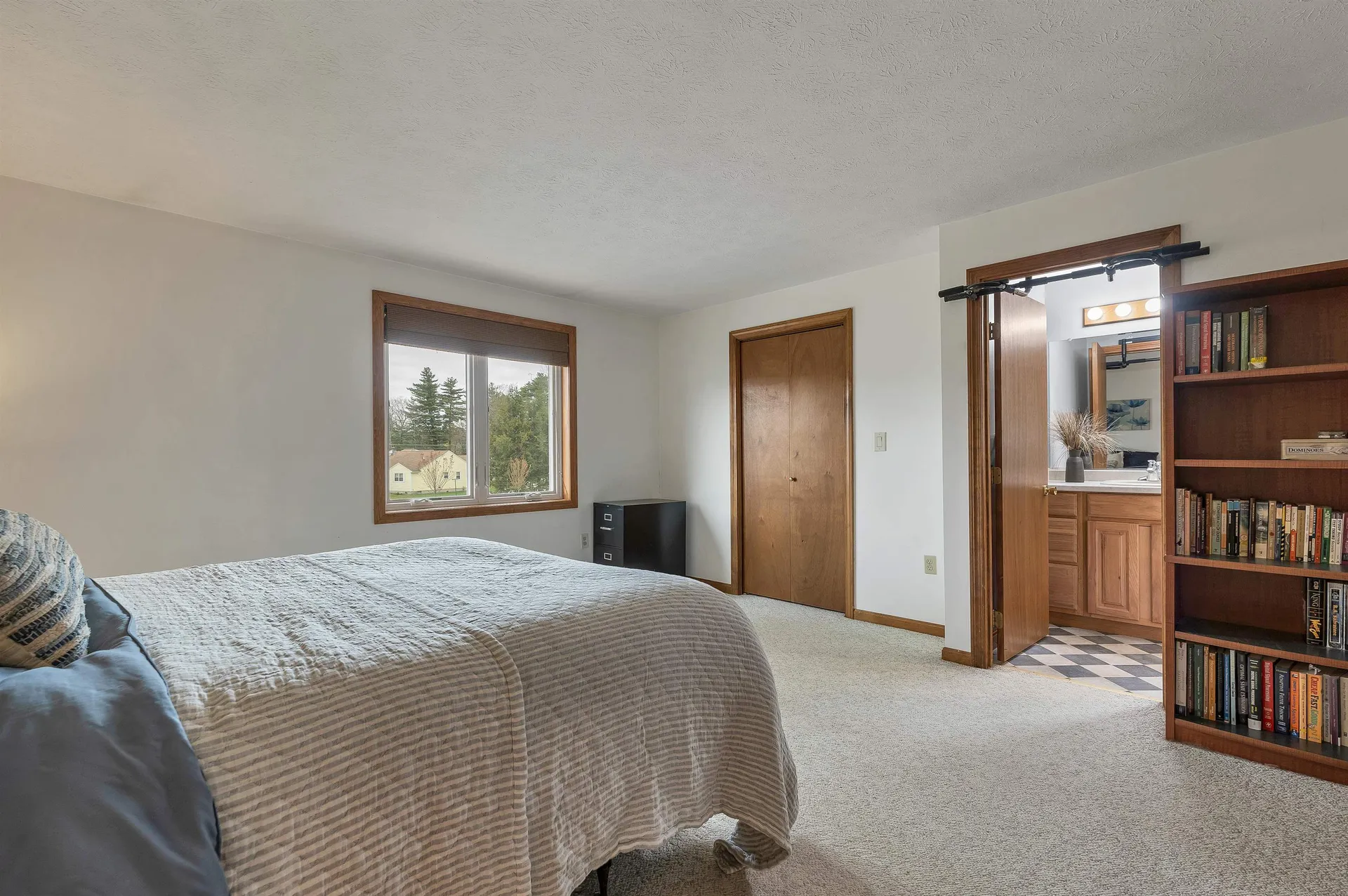 12 Fitzpatrick Circle Nashua NH 03063