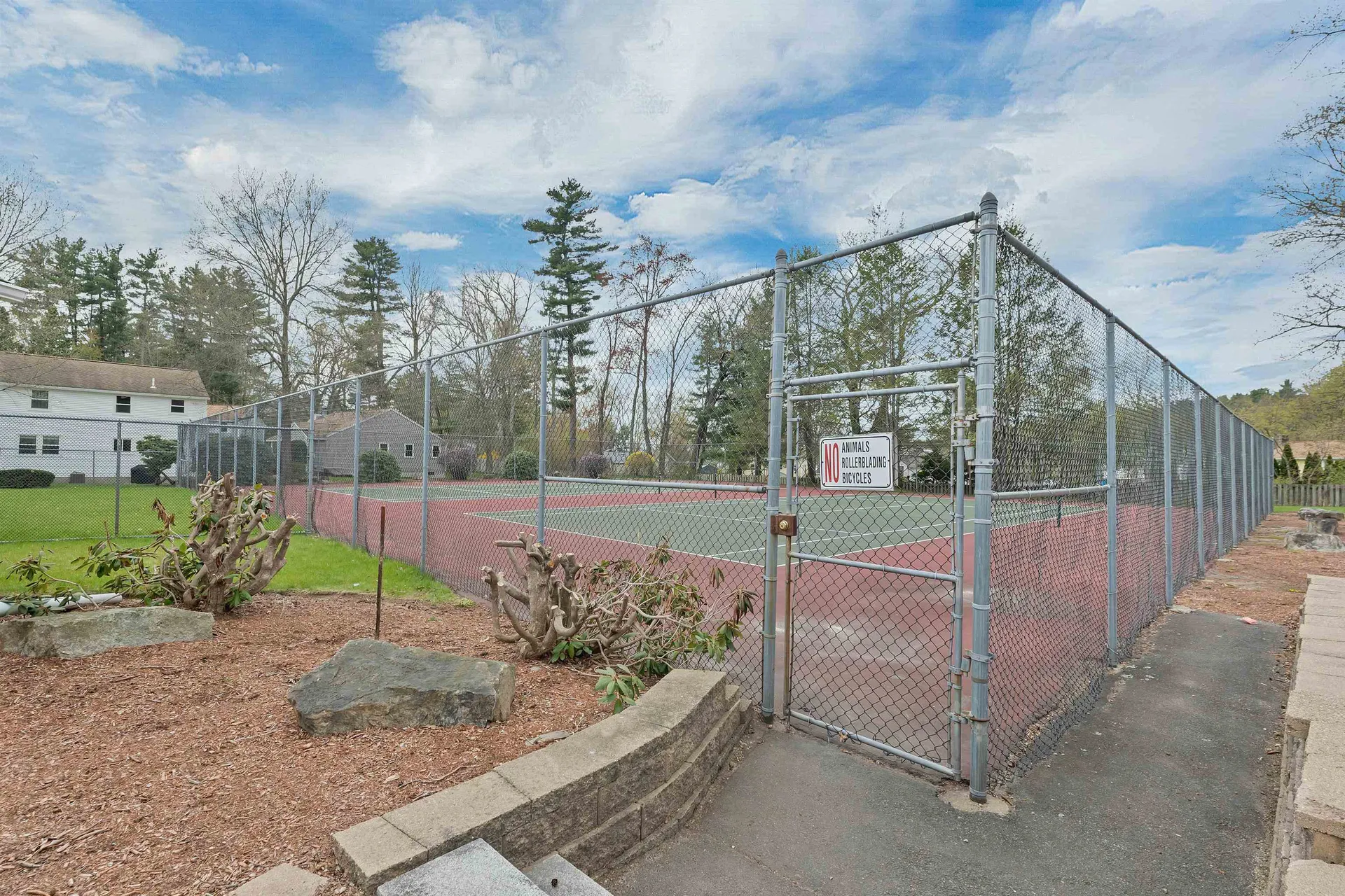 12 Fitzpatrick Circle Nashua NH 03063