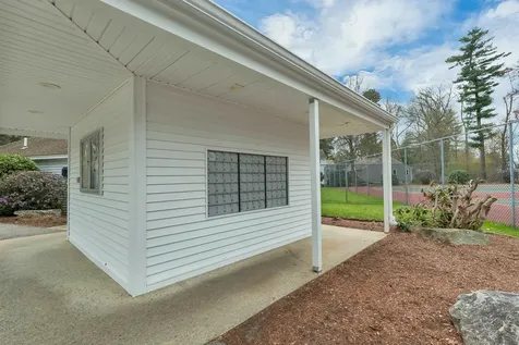12 Fitzpatrick Circle Nashua NH 03063