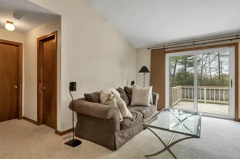 12 Fitzpatrick Circle Nashua NH 03063