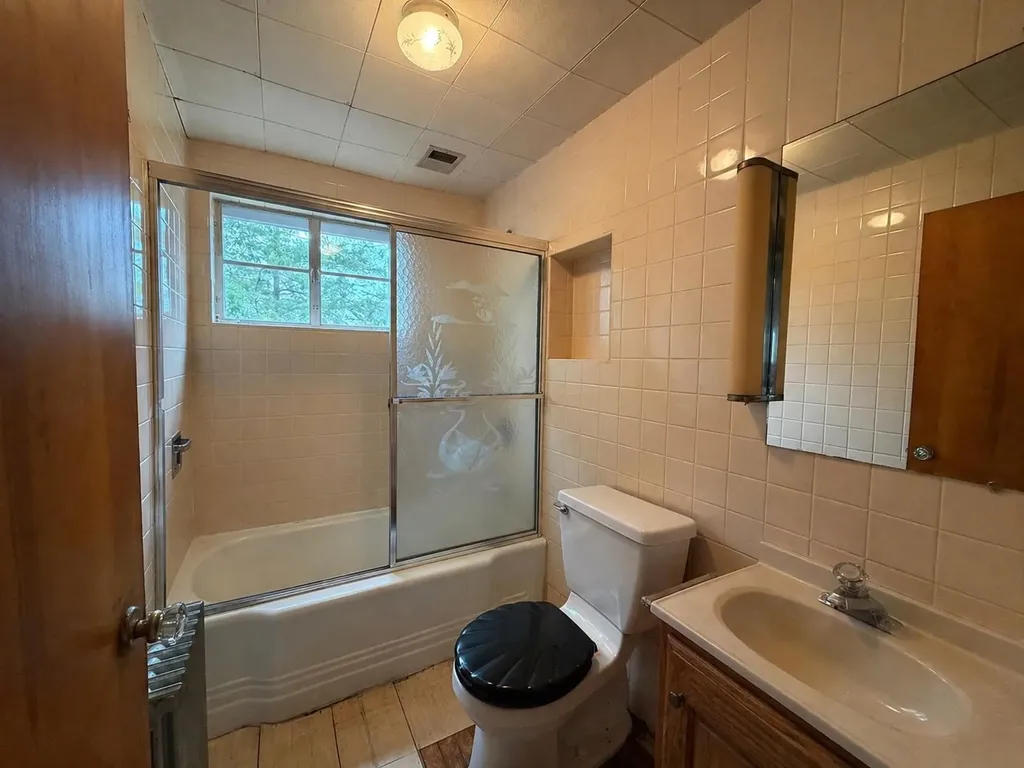 36 Loaldo Drive Burlington VT 05408