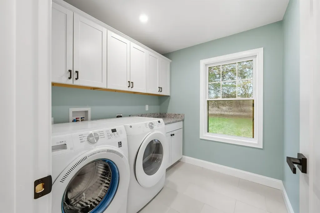 15 Walton Road Plaistow NH 03865
