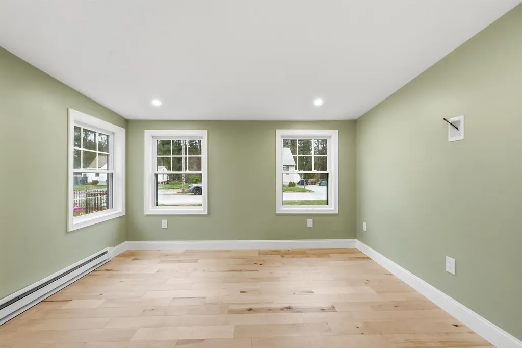 15 Walton Road Plaistow NH 03865