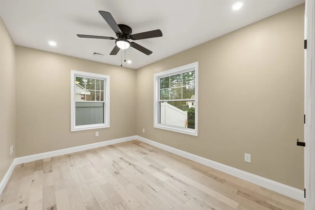 15 Walton Road Plaistow NH 03865