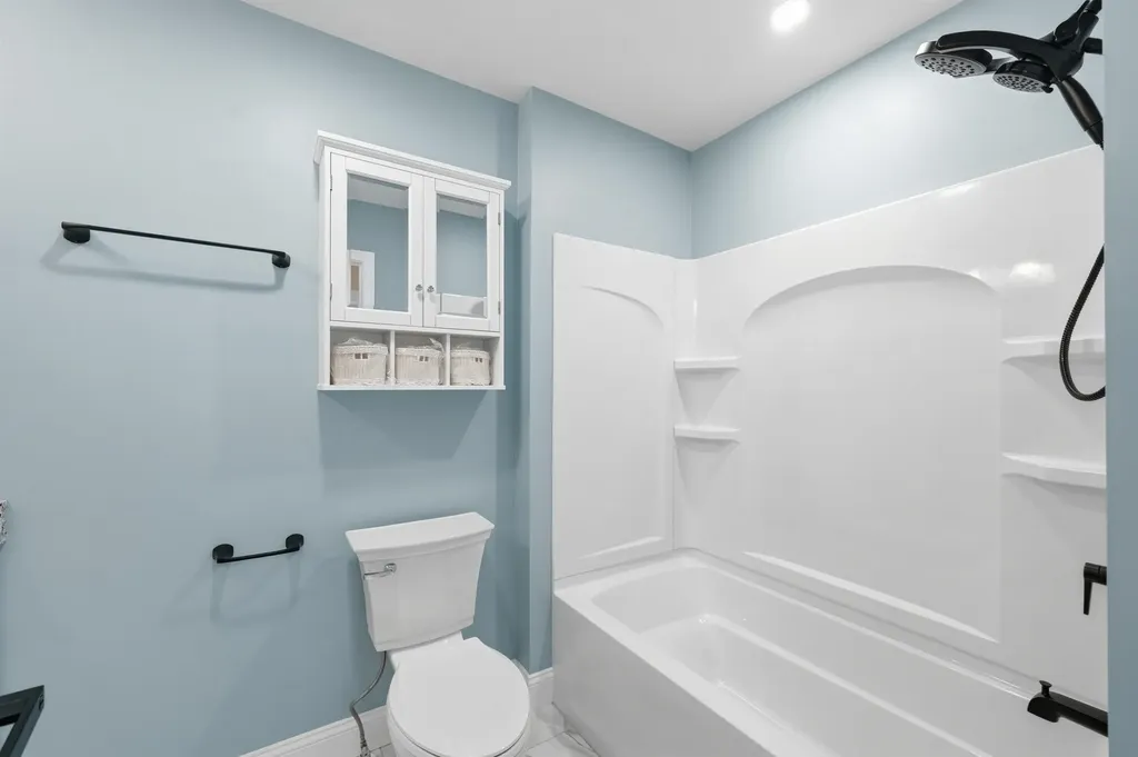 15 Walton Road Plaistow NH 03865
