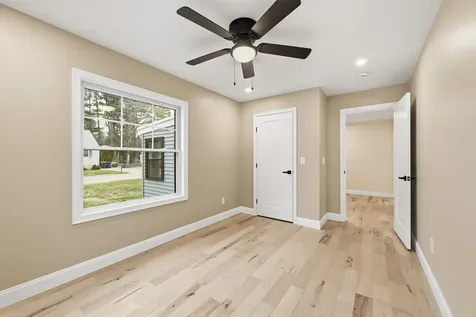 15 Walton Road Plaistow NH 03865